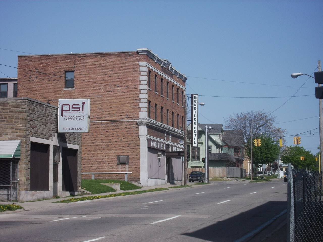 Flint, Michigan Woodcroft Estates and Carriagetown Page 2